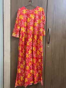 Naira Cut Vibrant Floral Print Kurta