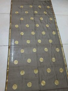 Elegant Dupatta with Gold Motifs