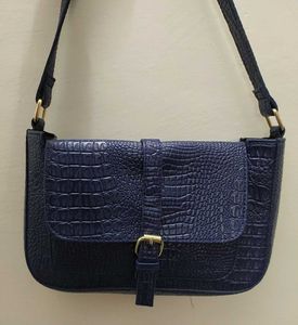 Midnight blue buckle shoulder bag