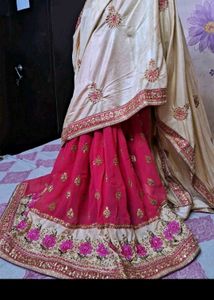 Beautiful pink and cream saree with Mqtching Neckl