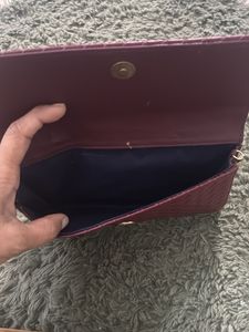 Stylish Woven Clutch with Gold Chain