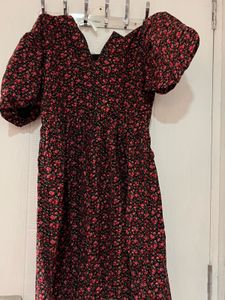 GAP Floral Puff Sleeve Dress