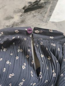 Chic Pleated Floral Print Top