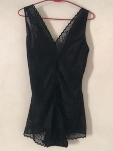 Body shaper / Stretchable