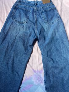Wide Leg Jeans with Front Seam Detail