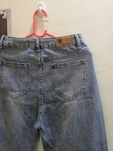 Vintage Y2K Wide leg jeans Unique Belt Detailing