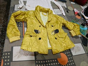 Stylish Yellow Casual Jacket and skivi free