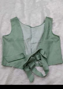 Striped backless stylish top