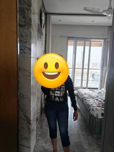 Dark Wash Capri Jeans