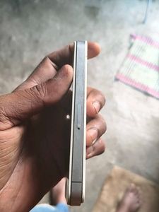 White iPhone 4S