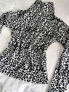 Leopard Print Turtleneck Top🧡