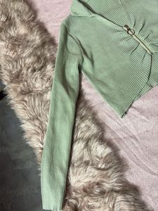 Cropped Ribbed Zipper Top