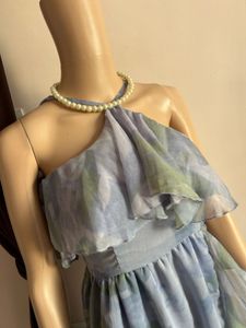 Chic Floral Ruffle Dress