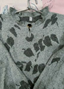Gray Floral Knit Top