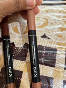 Kiro Eye Shadow Sticks