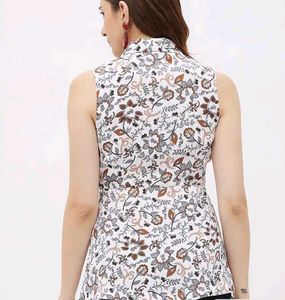 Chic Floral Sleeveless Top