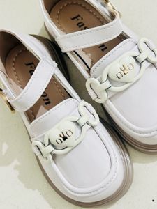 White Mary Jane Shoes For  Bby Girls