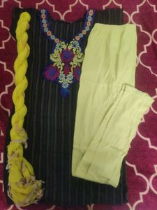Elegant Striped Kurta Set with Vibrant Neckline