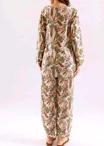 Vibrant Tropical Print Kurta set