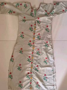 Beautiful floral pattern kurta with pant
