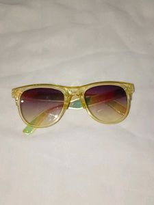 kids sunglasses