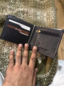 Stylish Croc Embossed Wallet