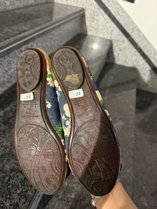 Women sandals