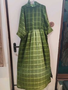 Elegant Green Checkered Ethnic Gown