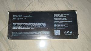 Women Lipstick With Defferent Shades