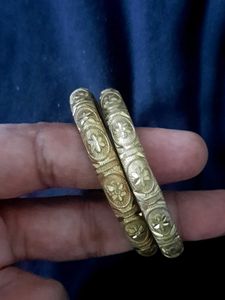 Set of Four Ornate Bangles And Two thick Bangle