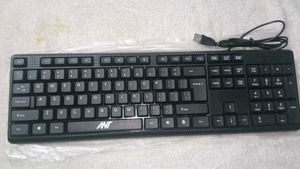 we are selling a keyboard is new with tag