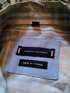 Tommy Hilfiger Plaid Button-Down Shirt
