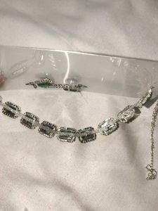 Emerald Green Necklace &amp; Earring Set