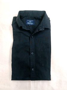 Men's Black Button-Down Shirt