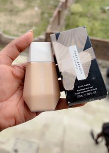 🇮🇹 Fenty Beauty imported Blurring Skin Tint