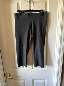 Comfortable Cropped Leggings