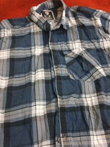 Men's Plaid Button-Up Shirt