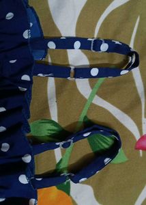 SIMPLE ELEGANT SLEEVELESS FROCK (6-8 Years)