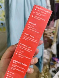 sealed Foxtale Super Glow Moisturizer