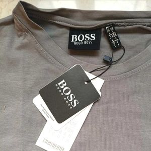 💯OG Hugo Boss Brand New tshirt with Tag🏷