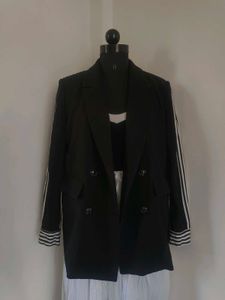 elegant black 🖤 Striped Blazer
