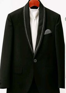 Elegant Black Suit with Shawl Lapel