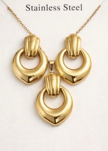 Chunky Gold Tone Necklace & Earrings Set