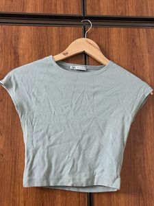 Zara Crop T-shirt