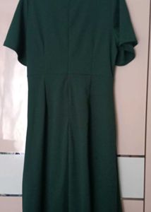 Elegant Green Twist Front Dress