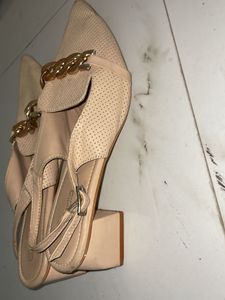 Stylish Nude Slingback Heels with Gold Chain