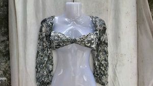 44209. Sheer Floral Print Long Sleeve Crop Top