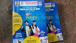 Jr. Inter Botany NEET - Volumes I &amp; II