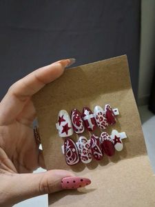 Designer Press-On Nails Set