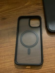 iPhone 15 phone cover MagSafe